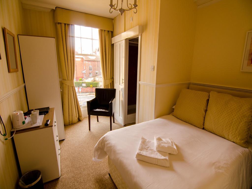 Arundel House Bed and Breakfast Γουίτμπι Δωμάτιο φωτογραφία