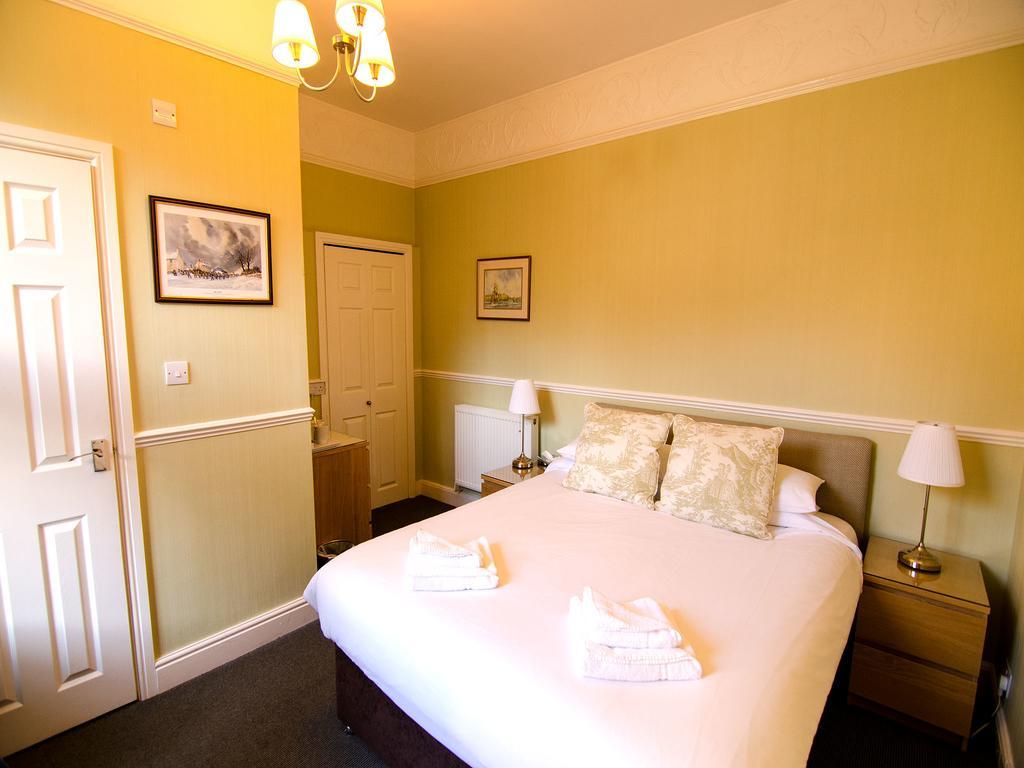 Arundel House Bed and Breakfast Γουίτμπι Δωμάτιο φωτογραφία